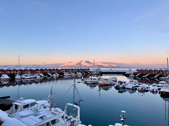 Velkommen til Kløkstad Hamnevei 95 - sjarmerende sjøhus beliggende i naturskjønne omgivelser med nydelig havutsikt! Foto: EFKT