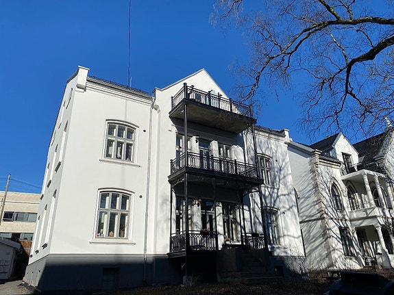 Leiligheten ligger i bakgården