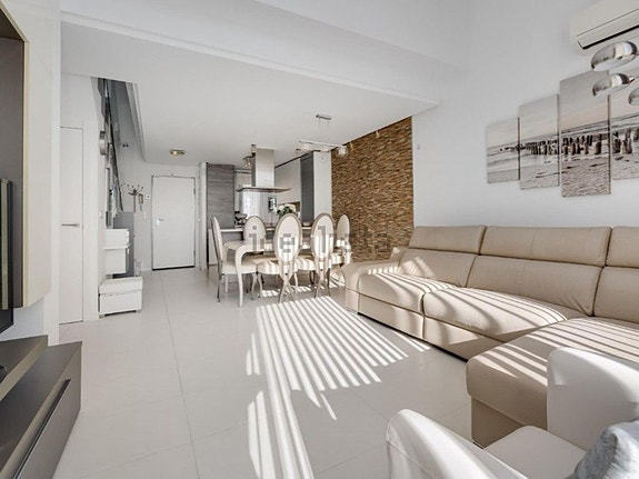 Rekkehus med hage og flere terrasser | Sørvendt | Møblert