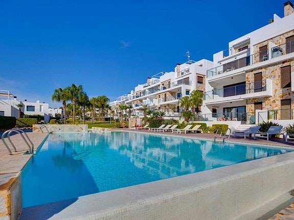 Rekkehus med hage og flere terrasser | Sørvendt | Møblert