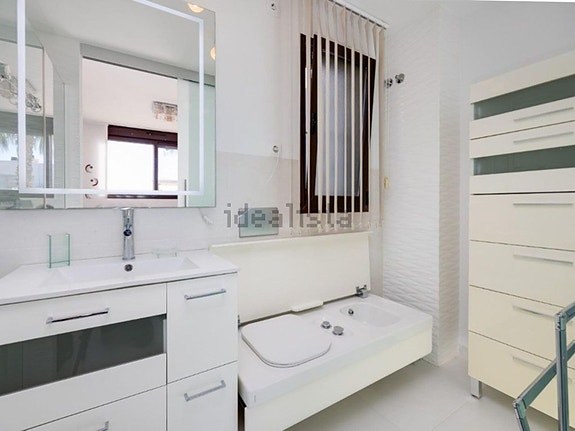 Rekkehus med hage og flere terrasser | Sørvendt | Møblert