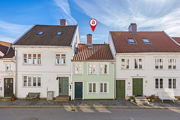 Velkommen til Skippergata 60! Boligen er presentert av Simon Aarhus v/Aktiv eiendomsmegling avd. Kristiansand