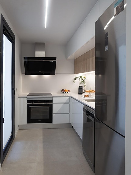 Leiligheter med 2–3 soverom i første linje mot sjøen | Havutsikt | Felles bassengområder