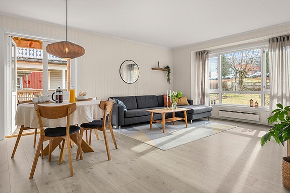 Velkommen til Sigurd Jorsalfars veg 50A! Heimdal Eiendomsmegling v/ Anders W. Steien har gleden av å presentere denne romslige 3-roms leiligheten på Eberg/Valentinlyst. Foto: Interiørfoto