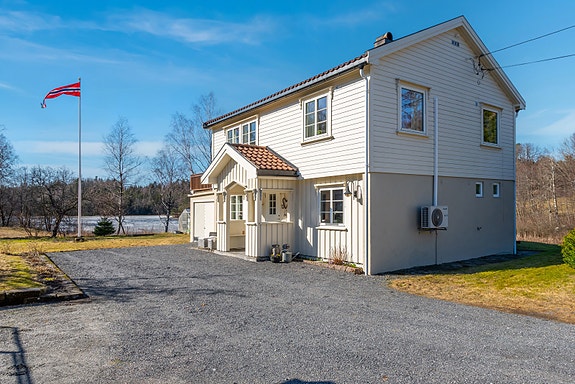 Velkommen til Molandsveien 437 - Presentert av Marius Engelskjønn v/Meglerhuset & Partners