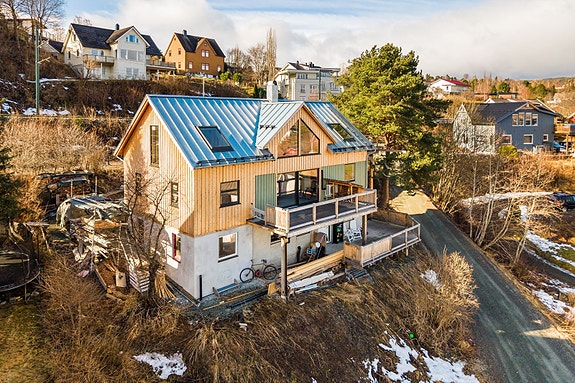 Proaktiv Eiendomsmegling v/Mads Kirkeslett og Lasse Bøen ønsker velkommen til Hoemsvegen 16A