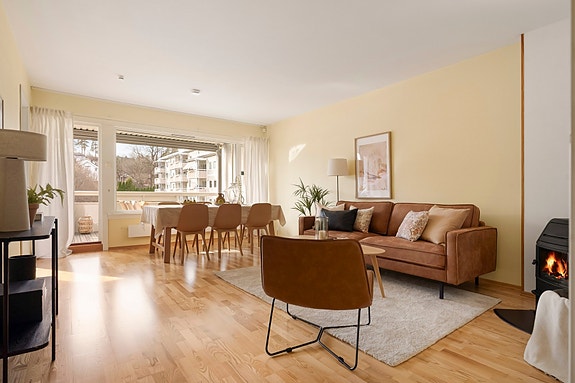 Velkommen til Granåsen 68B - Presentert av Elise Riise Johnsen, tlf. 90 11 08 66. Fotograf:
