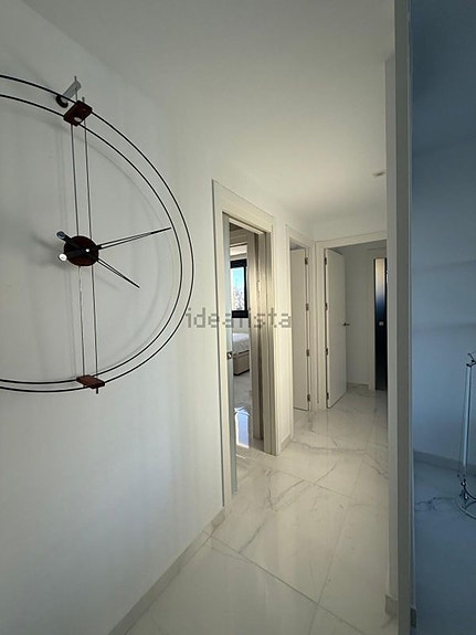 Leilighet med 3 soverom og terrasse | Sjøutsikt | Garasje og felles fasiliteter