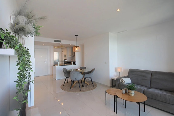 Leilighet med 2 soverom og terrasse | Sjøutsikt | Gode fellesfasiliteter