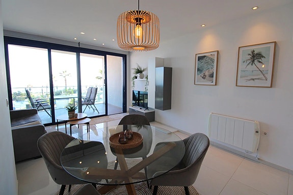 Leilighet med 2 soverom og terrasse | Sjøutsikt | Gode fellesfasiliteter