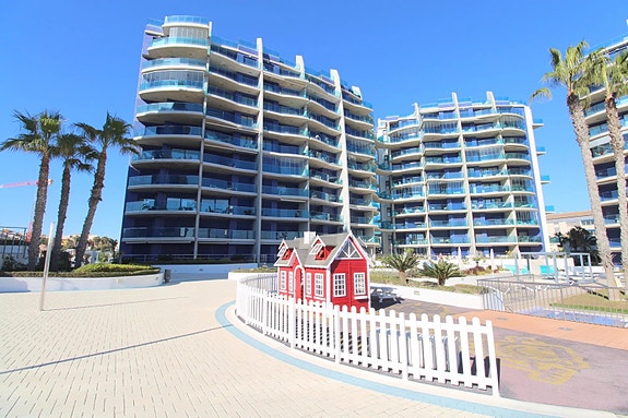 Leilighet med 2 soverom og terrasse | Sjøutsikt | Gode fellesfasiliteter