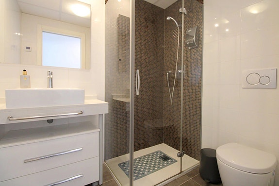 Leilighet med 2 soverom og terrasse | Sjøutsikt | Gode fellesfasiliteter