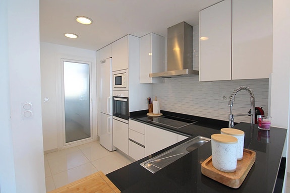 Leilighet med 2 soverom og terrasse | Sjøutsikt | Gode fellesfasiliteter