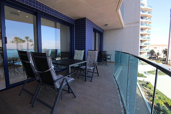 Leilighet med 2 soverom og terrasse | Sjøutsikt | Gode fellesfasiliteter