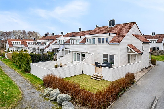 EiendomsMegler1 v/Marianne Salvesen presenterer Ulabrands vei 20 m/tilhørende garasjeplass i lukket anlegg