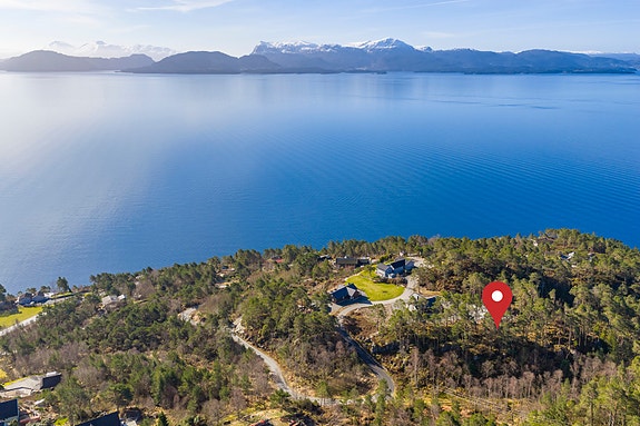 Velkommen til Furekamben! En fritidstomt med helt fantastisk utsikt