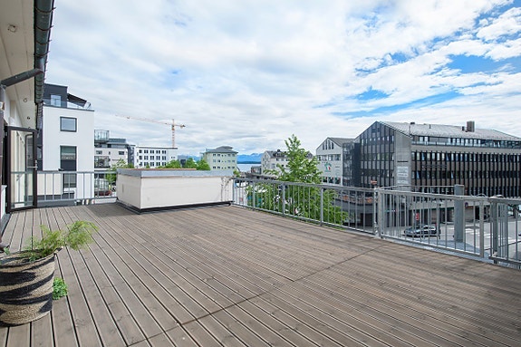 Stor takterrasse.