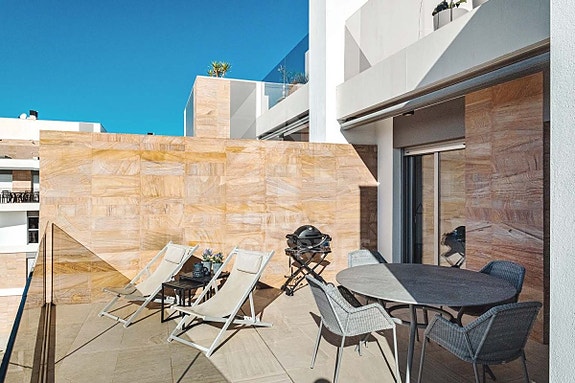 Eksklusiv penthouse med 3 soverom | Takterrasse med jacuzzi og sjøutsikt
