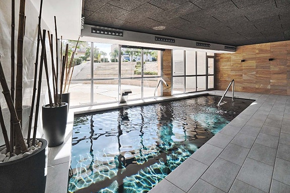 Eksklusiv penthouse med 3 soverom | Takterrasse med jacuzzi og sjøutsikt