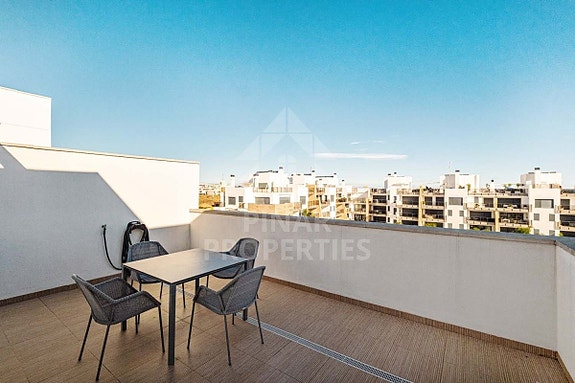 Eksklusiv penthouse med 3 soverom | Takterrasse med jacuzzi og sjøutsikt