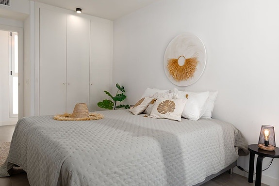 Eksklusiv penthouse med 3 soverom | Privat takterrasse | Sjøutsikt | Utleielisens