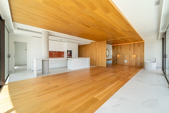 Eksklusiv penthouse | Privat takterrasse med basseng | Panoramautsikt mot sjøen | Higuerón