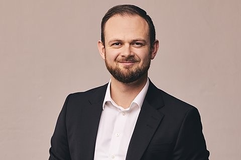 Bilde av megler Kristoffer Hutcheson Ekrene