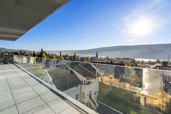 Velkommen til denne toppleiligheten i Blessum Terrasse!