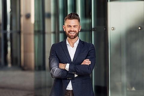 Bilde av megler Jostein Andersen
