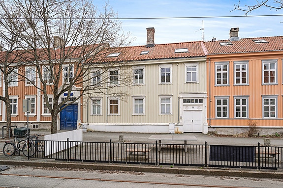 EiendomsMegler 1 v/Martin Mitani har gleden av å presentere Dronningens Gate 31.
Foto: Nervik & Krokstad AS v/ Jens Martin Nervik.