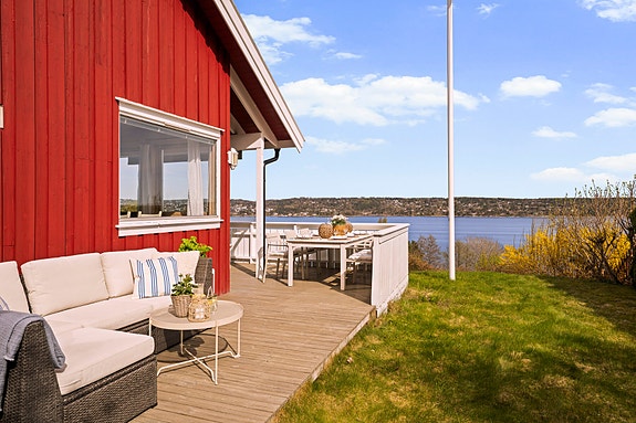 Velkommen til Strandskogen 32 med spektakulær utsikt over Oslofjorden! Foto: Noah Spange