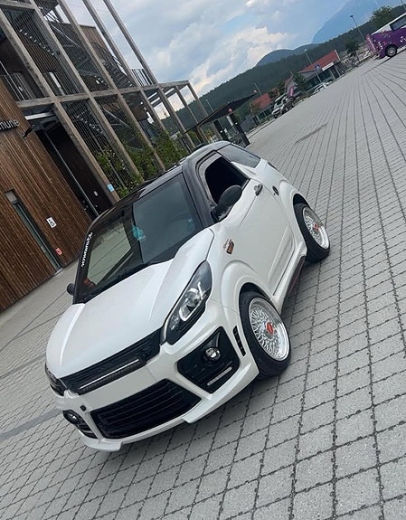 Product image 2 of 7