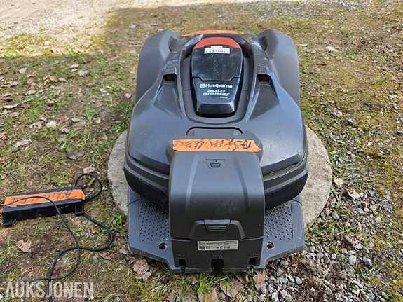 Product image 1 of 9