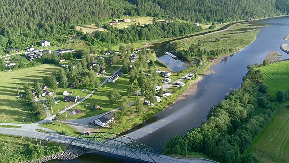 Småøyan Camping i Bæverfjorden | Fiskemuligheter | Småbåthavn | Selskapslokale