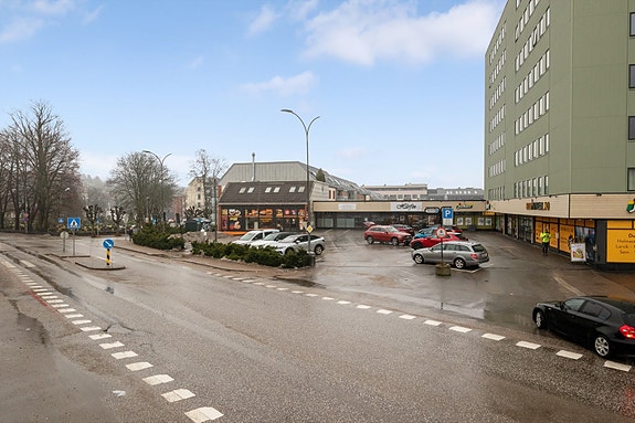 Lokalet sett fra Jernbanealleen