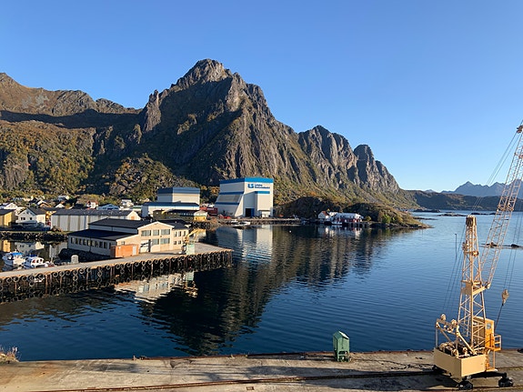 Bygningen kan ses fra Svinøybrua
