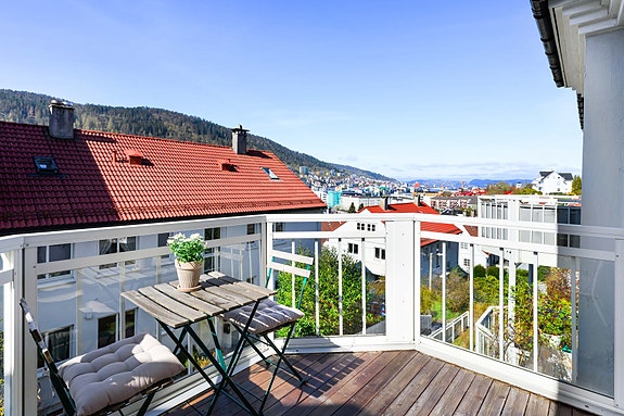 Bergby &Partners v/Gøran Dalehavn har gleden av å presentere Edvard Griegs vei 28 A!