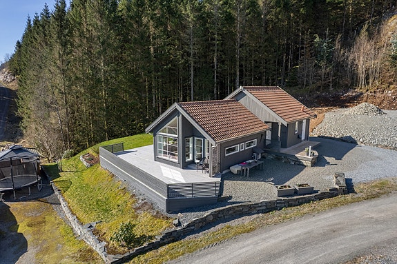 Velkommen til Tripperåsen 12! Foto: Diakrit