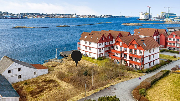 Svært sjelden mulighet! Romslig boligtomt på ca ett mål mot Karmsundet!