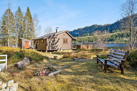 Heimdal eiendomsmegling v/Thomas Johnsen ønsker velkommen til Romsjøvegen 161! Foto: EFKT v/Hanne Larsen