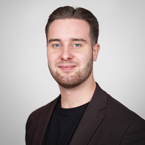 Bilde av megler Marius Aune Olsen