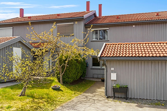 PrivatMegleren v/ Malin Edvardsen ønsker velkommen til Sole Allé 15!