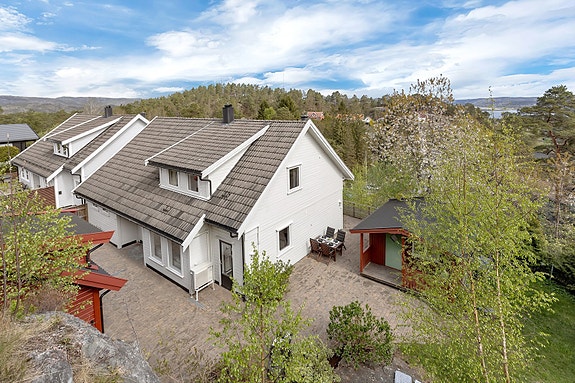 EiendomsMegler1 har gleden av å presentere Ingrid Vei 4A!