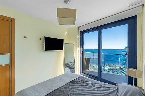 Sea Senses - Penthouse med egen takterrasse 83m2, panoramautsikt og wow-faktor!