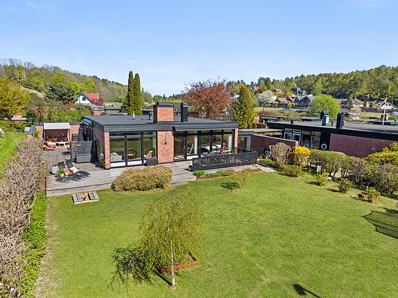 Jørnstadveien 15 til salgs ved Edvard Chapsang - EIE eiendomsmegling Sandvika. Foto: Foto: Luxe AS (Anders Kjøndal)