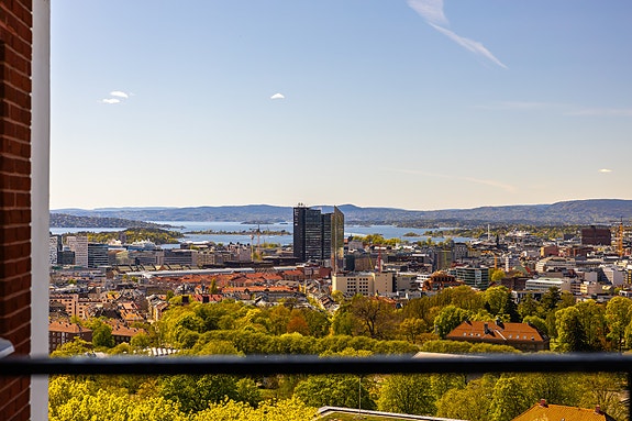 Velkommen til Dronning Ingrids plass 1. Foto: Anne Andersen