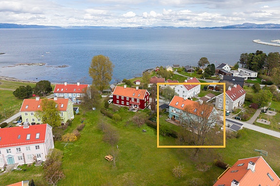 Velkommen til Sjøvegen 28 - Stor 1/4-part på hele 146m² BRA