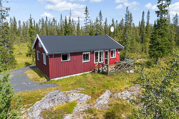 Privatmegleren Valdres presenterer denne fritidseiendommen. Foto: Christine Stokkebryn (noen er fra selgers arkiv)