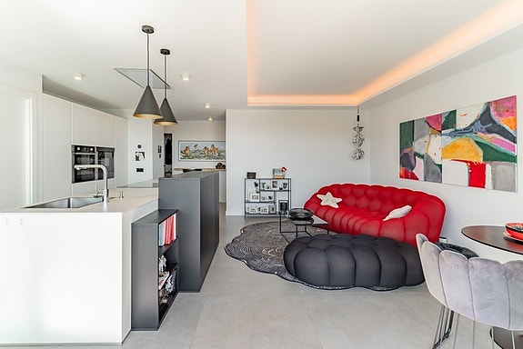Penthouse med 307 m² terrasse og panoramautsikt i Estepona