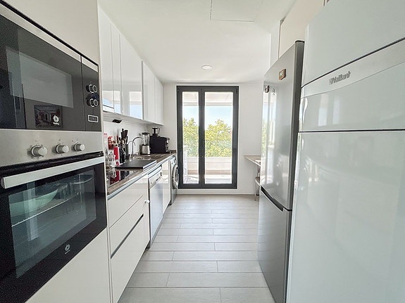 Duplex penthouse med 4 soverom, jacuzzi og panoramautsikt i Marbella